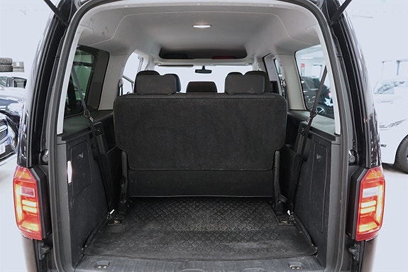 Volkswagen Caddy Maxi 14 of 24