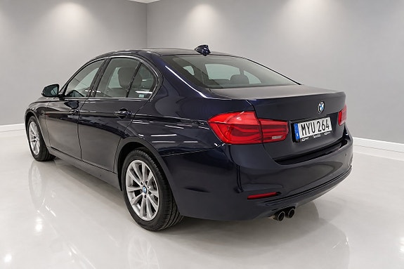 BMW 320 15 of 16
