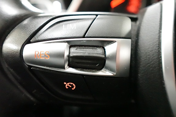 BMW 320 13 of 16
