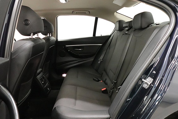 BMW 320 5 of 5