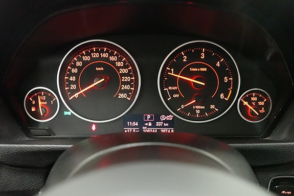 BMW 320 12 of 16