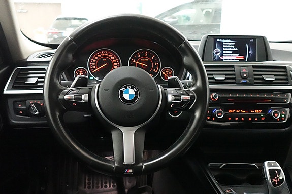 BMW 320 7 of 16