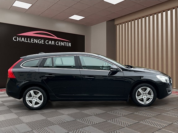 Volvo V60 4 of 18