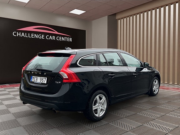 Volvo V60 6 of 18