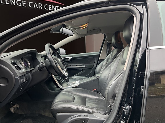 Volvo V60 9 of 18