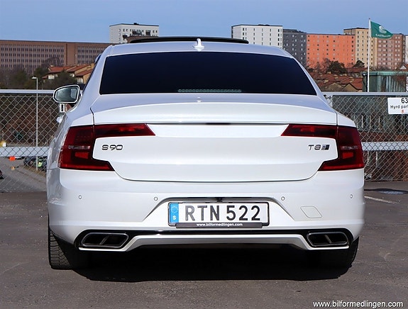 Volvo S90 24 of 25