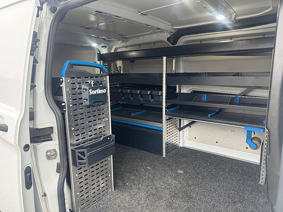 Ford Transit Custom 4 of 5