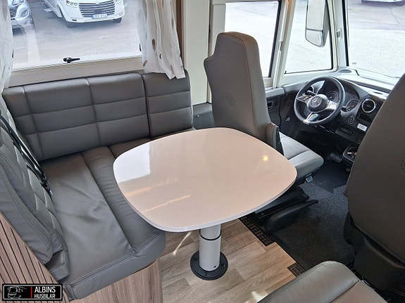 Kabe Imperial Travel Master TRAQ i 830 LGB / Dragkrok / RWD 14 of 21