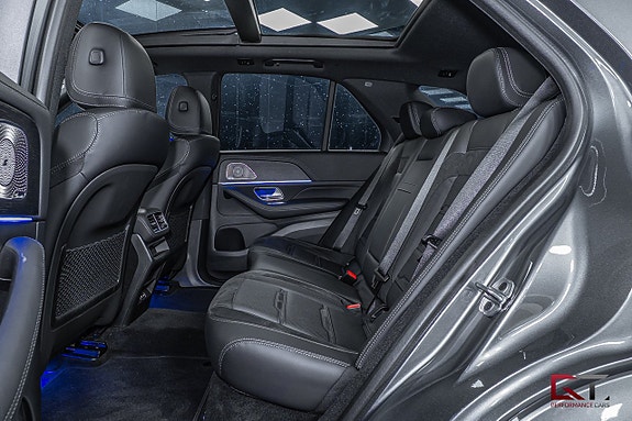 Mercedes-Benz GLE53 22 of 24