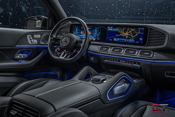 Mercedes-Benz GLE53 21 of 24