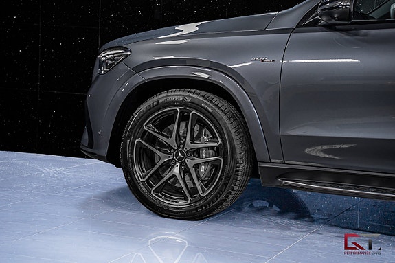 Mercedes-Benz GLE53 6 of 24