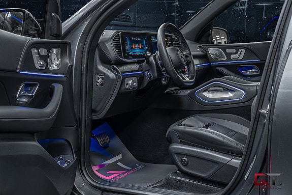 Mercedes-Benz GLE53 10 of 24
