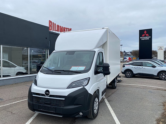 Opel Movano 2 of 5