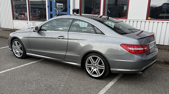 Mercedes-Benz E-Klass 3 of 5