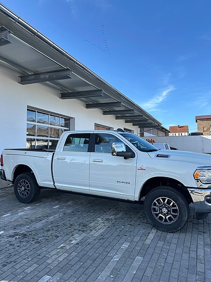 RAM 3500 4 of 10