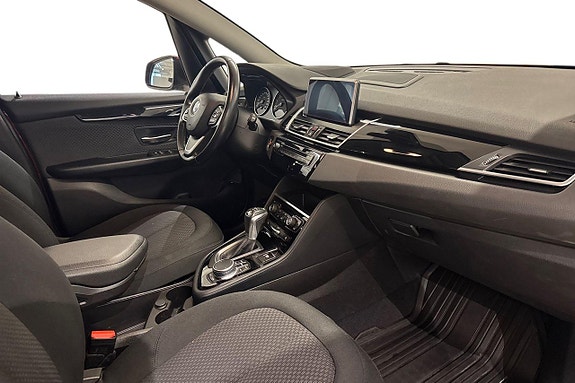 BMW 225xe 19 of 24
