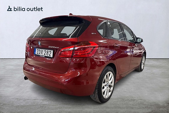 BMW 225xe 7 of 24