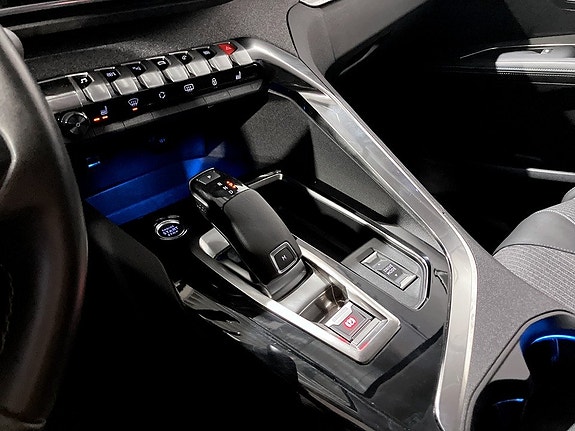 Peugeot 3008 10 of 15
