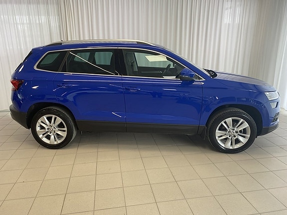 Skoda Karoq 2 of 5