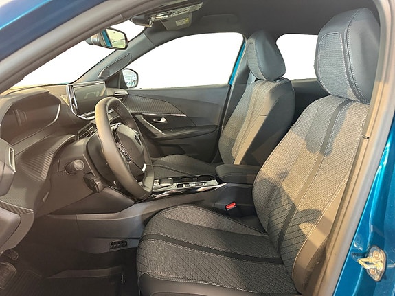 Peugeot 2008 8 of 11