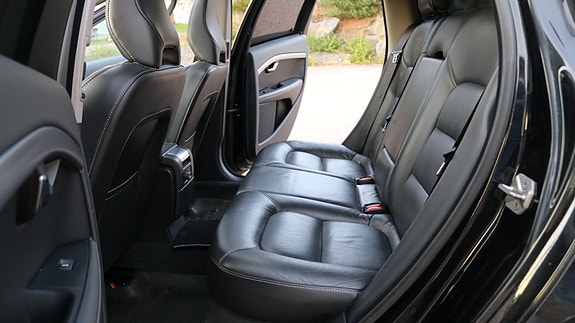 Volvo V70 5 of 7