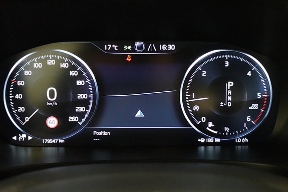 Volvo S90 16 of 24