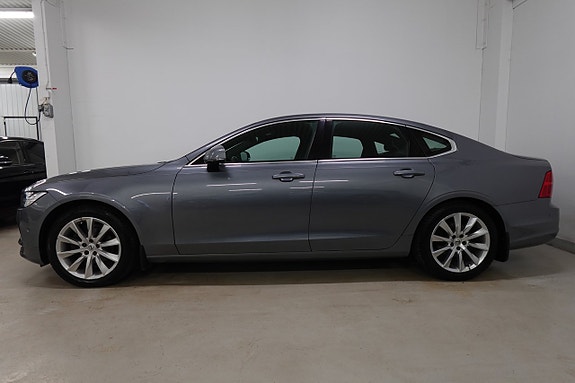Volvo S90 2 of 24