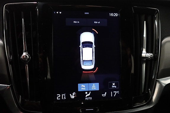 Volvo S90 10 of 24