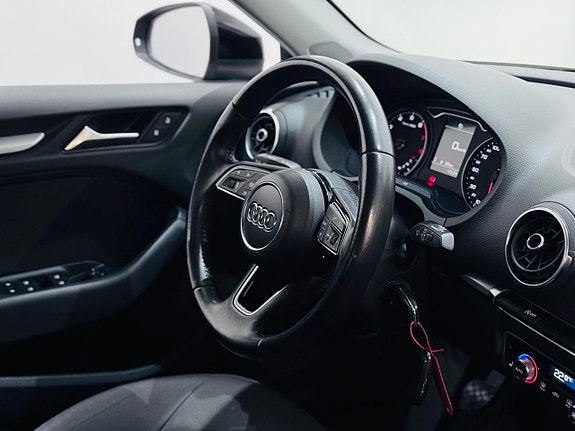 Audi A3 4 of 5