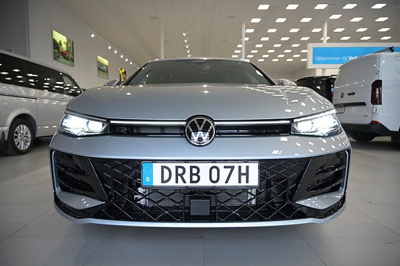 Volkswagen Passat 3 of 5