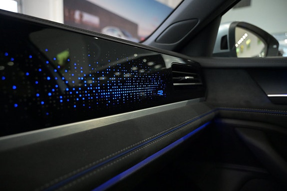 Volkswagen Passat 24 of 30
