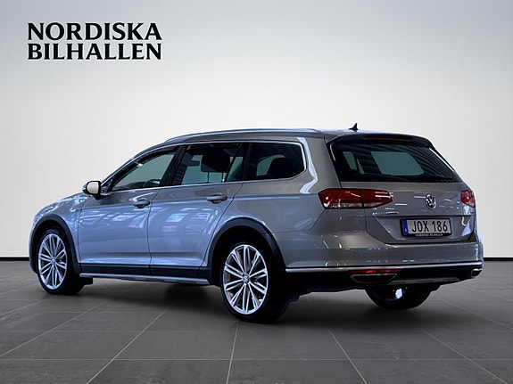 Volkswagen Passat Alltrack 5 of 5
