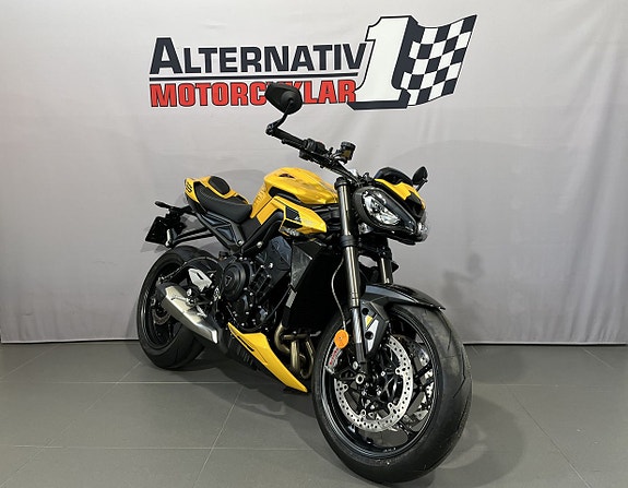 Triumph Street TRIPLE RS 6 of 16