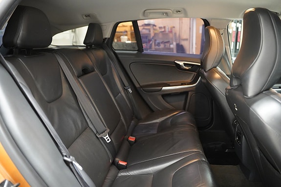 Volvo V60 18 of 19