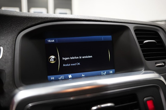 Volvo V60 14 of 19