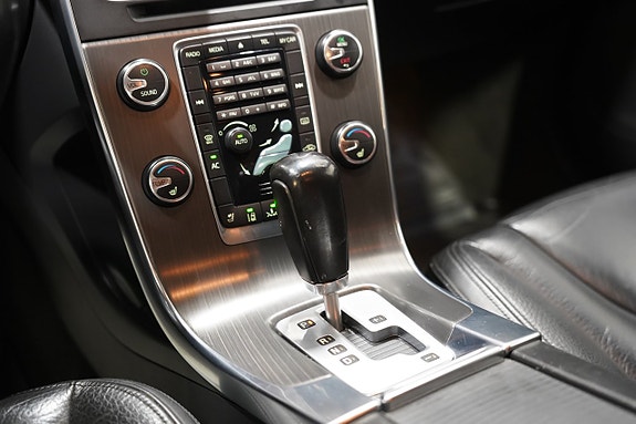 Volvo V60 12 of 19