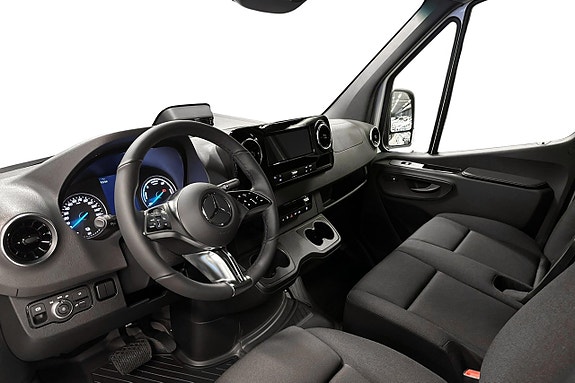 Mercedes-Benz Sprinter 412 8 of 19