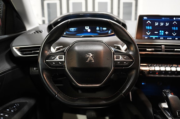 Peugeot 3008 10 of 18