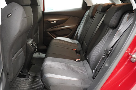 Peugeot 3008 16 of 18