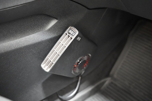 Peugeot 3008 8 of 18