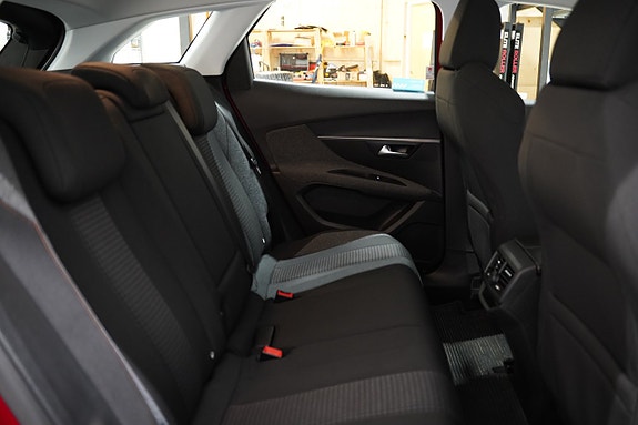 Peugeot 3008 17 of 18