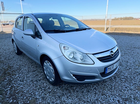 Opel Corsa 2 of 5
