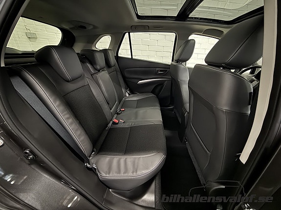Suzuki S-Cross 7 of 12