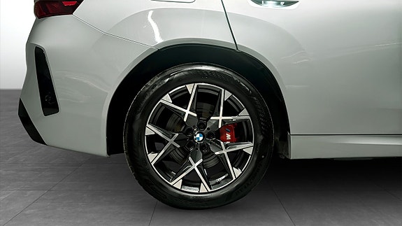 BMW X3 9 of 12