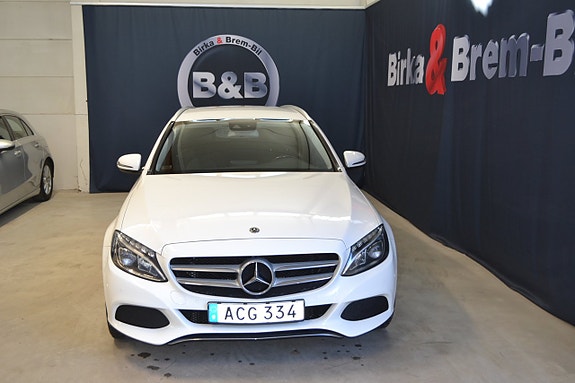 Mercedes-Benz C220 d 3 of 5