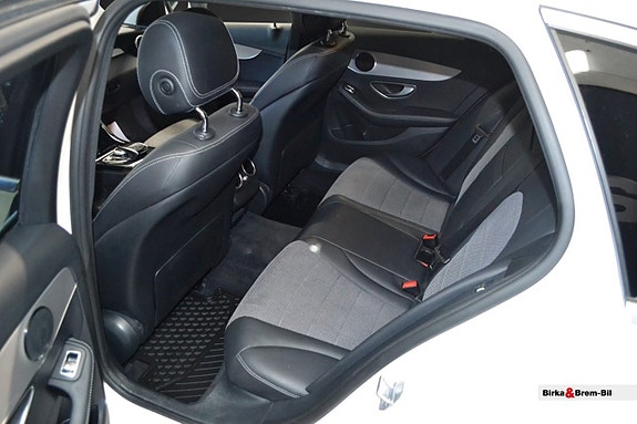 Mercedes-Benz C220 d 14 of 14