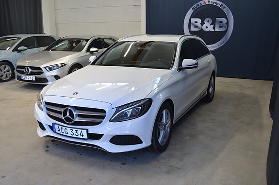 Mercedes-Benz C220 d 2 of 5