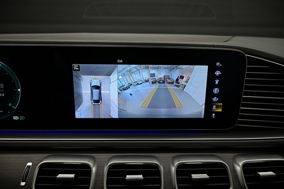 Mercedes-Benz GLE350 de 28 of 30