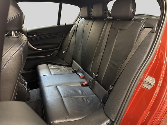 BMW 118d 12 of 25
