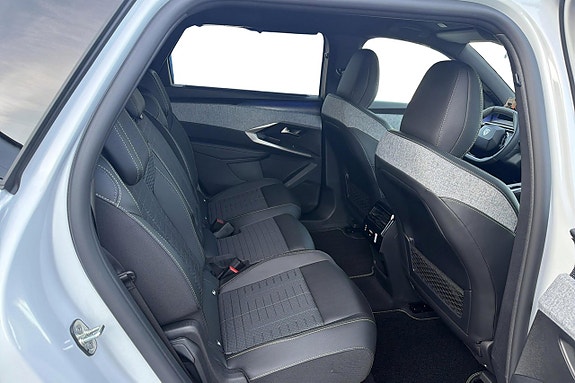 Peugeot 5008 13 of 24